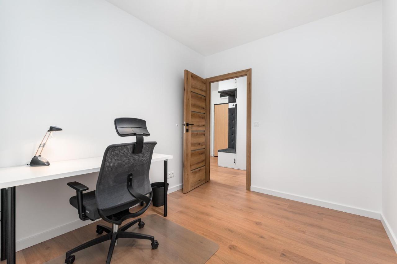 Klobucka 27 By Homeprime Warschau Buitenkant foto